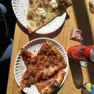 3 cheese and pepperoni and sausage