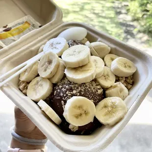 Acai bowl.  IG: @_emwong_