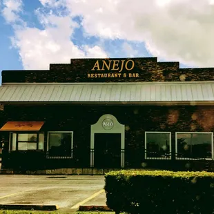 Añejo Restaurant &amp; Bar