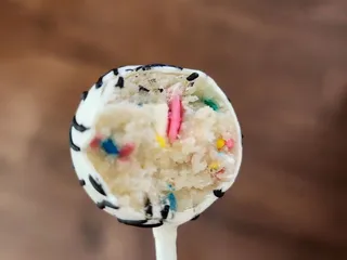 Tiffany's Cake Poppery