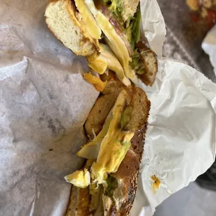 Veggie breakfast bagel