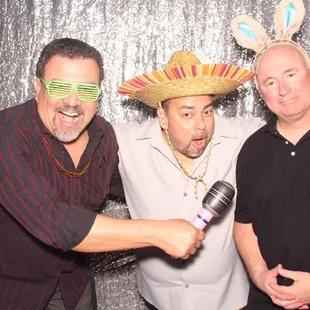 Fun group of partygoers!