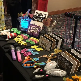 Props table for an 18th birthday &quot;debut&quot;.