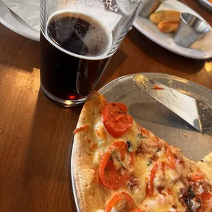 Can&apos;t remember the name but olive oil, bacon tomatoes and cheese. It was amazing! The crispy ravioli is a must try also!!