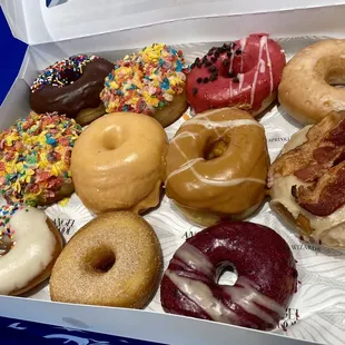 09.18.23 Chefs Choice Assorted Donuts - One Dozen (12) ... oops! I ate one
