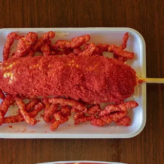 Elote con Hot Cheetos