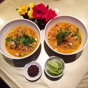I recommend khao soi , egg noodle with curry  Is very Yummy very yummy very yummy
