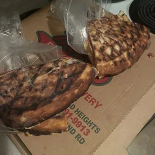 This is the bottom of the pizza! I froze it. So you could see! Just garbage