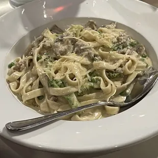 pasta dish, pasta, food