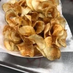 a plate of potato chips