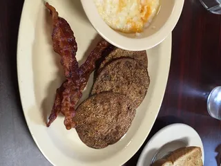Annie B & Earl's