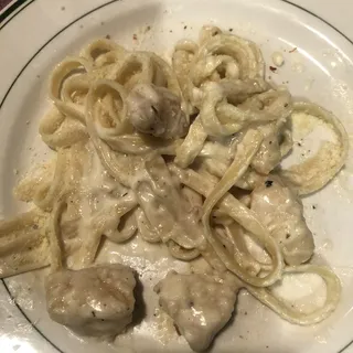 Chicken Fettuccini Alfredo