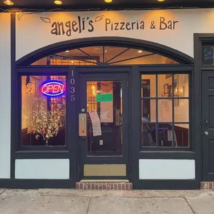 Angeli's Pizzeria