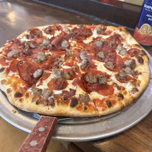12" Della Carne* pizza