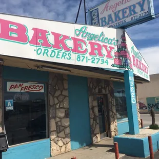 the front of the bakery