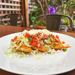 Vegetarian Black Bean Empanadas, the perfect starter to share
