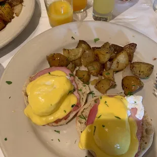 Eggs Benedict