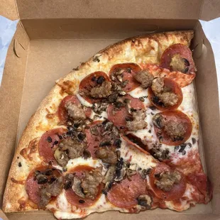 Pepperoni/sausage pizza + mushroom topping