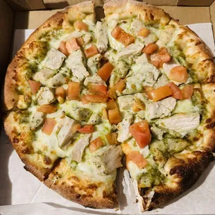 Pesto Chicken Pizza (personal)--delish!
