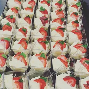 dessert, food