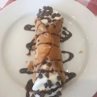 Chocolate Chip Cannoli