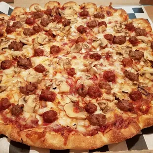 The House Special - Sausage, mushrooms, onions, meatballs
