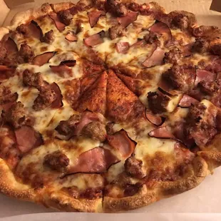 Angelina's has been one of my faves for over 10 yrs. Today was my first imperfect pizza, EVER! Hope they return to form.