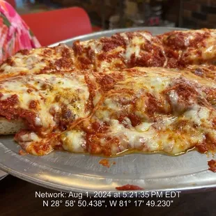 Cilicia pizza and cannolis
