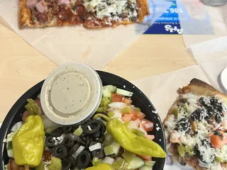 Tom's Pizza