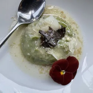 Spinach & Ricotta Raviolo