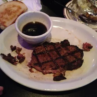 Angelina&apos;s had a special on Prime Rib tonight. Prime Rib. It tasted OK and all, but Prime rib with grill marks? Thats new.