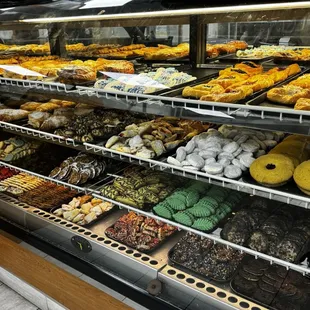 donuts, dough desserts, food