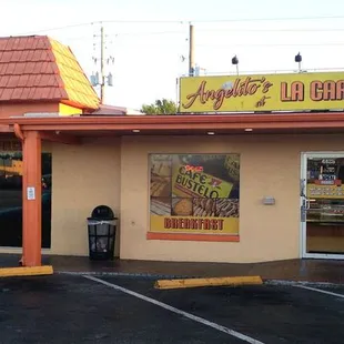 Angelito's La Caridad Bakery