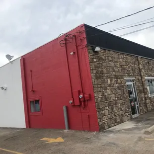 Angello's 2 Go's new look!