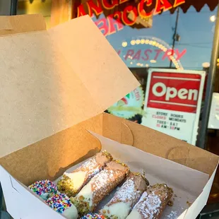 mini cannolis, fig cookies