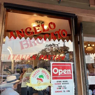 The perfect neighborhood Italian bakery in New Orleans!
