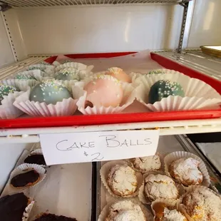 Cake Balls