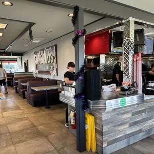 Great place for dine in or take out