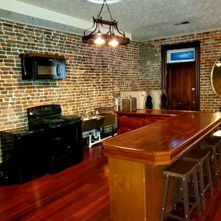 sushi and sashimi, interior