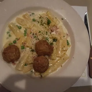 Rigatoni Alfredo