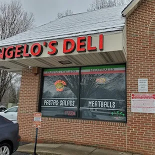 the outside of the restaurant