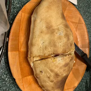 Calzone ricotta, mozzarella, &amp; ham