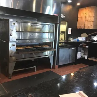Pizzas ready for me!!!! Go see Manny. He makes an awesome pie.