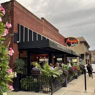 Angelo&apos;s Pizza