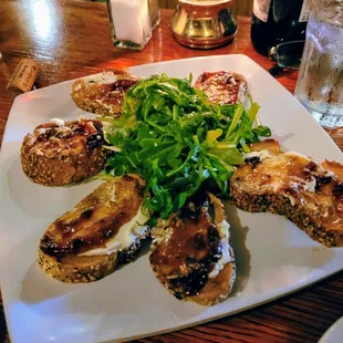 Crostini w/ Fig Jam &amp; Goat Cheese