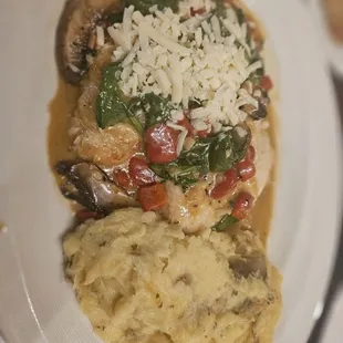 Portabello Chicken with garlic mashed potatoes