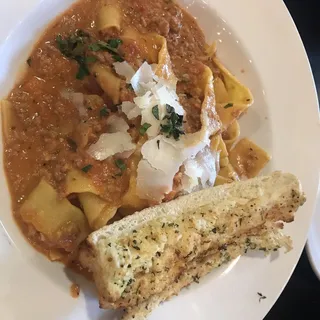 Pappardelle Bolognese