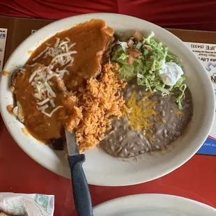 a plate of mexican food
