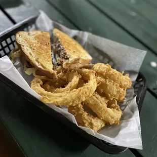 Patty melt with onion rings