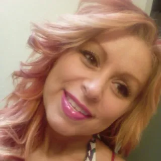 Syndee Z.
